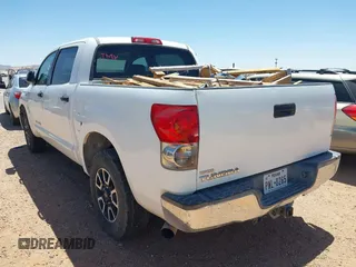 2007 Toyota Tundra SR5 with VIN 5TBEV541X7S468096, listed as a IAAI auction lot 42111698 with 1 mi miles. Bid and sale history available at carsss.com. Image 3.