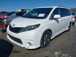 2015 Toyota Sienna SE with VIN 5TDXK3DC4FS658148, listed as a IAAI auction lot 41601341 with 110,329 mi miles. Bid and sale history available at carsss.com. Image 17.