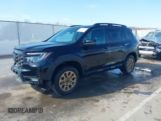 2022 Honda Passport TrailSport z VIN 5FNYF8H63NB015562, wystawiony jako IAAI lot #41914797 z przebiegiem 58 084 mil mil oraz . Historia ofert i sprzedaży dostępna na DreamBid. Obrazek 18.