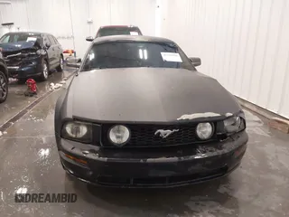 2006 Ford Mustang Standard with VIN 1ZVHT84N365266135, listed as a IAAI auction lot 41751256 with 135,621 mi miles and . Bid and sale history available at carsss.com. Image 12.