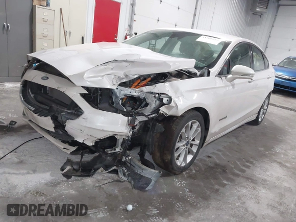 2019 Ford Fusion Hybrid SEL with VIN 3FA6P0MU8KR272811, listed as a IAAI auction lot 41705282 with 56,565 mi miles. Bid and sale history available at carsss.com. Image 17.
