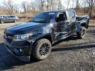 2020 Chevrolet Colorado 4WD Z71 z VIN 1GCGTDEN9L1123067, wystawiony jako Copart lot #48699045 z przebiegiem 43 329 mil mil oraz Szkoda całkowita • Salvage title. Historia ofert i sprzedaży dostępna na DreamBid. Obrazek 1.