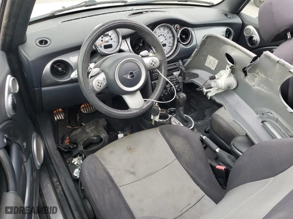 2005 MINI Cooper Convertible S with VIN WMWRH33575TK56034, listed as a Copart auction lot 88043565 with 33,410 mi miles and Salvage Title. Bid and sale history available at carsss.com. Image 8.