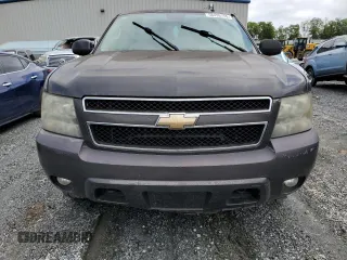 2010 Chevrolet Tahoe LT z VIN 1GNUKBE04AR119674, wystawiony jako Copart lot #58498755 z przebiegiem 226 149 mil mil oraz Czysty tytuł • Clean title. Historia ofert i sprzedaży dostępna na DreamBid. Obrazek 5.