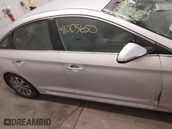2015 Hyundai Sonata Sport with VIN 5NPE34AF3FH141616, listed as a IAAI auction lot 41005650 with 138,291 mi miles and . Bid and sale history available at DreamBid. Image 13.