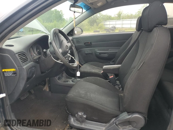 2009 Hyundai Accent GS с VIN KMHCM36C29U127841, выставлен на аукционе Copart как лот 59858535 с пробегом 129 778 миль миль и Списание • Salvage title. История ставок и продаж доступна на DreamBid. Изображение 7.