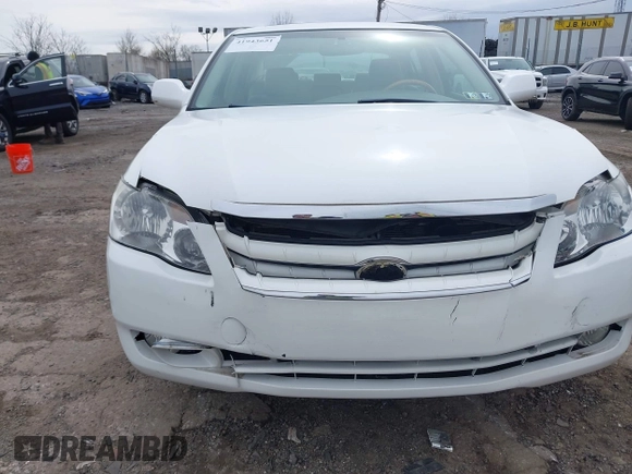 2006 Toyota Avalon XL with VIN 4T1BK36B96U096687, listed as a IAAI auction lot 41943651 with 59,298 mi miles and . Bid and sale history available at DreamBid. Image 6.