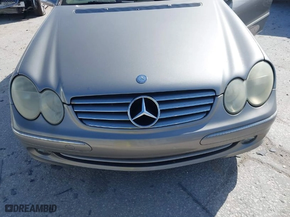 2003 Mercedes-Benz CLK-Class 3.2L with VIN WDBTJ65J03F058723, listed as a IAAI auction lot 42083820 with 1 mi miles. Bid and sale history available at carsss.com. Image 6.