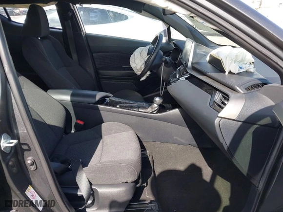 2019 Toyota C-HR XLE with VIN NMTKHMBX0KR082149, listed as a IAAI auction lot 41601379 with 79,765 mi miles. Bid and sale history available at carsss.com. Image 5.