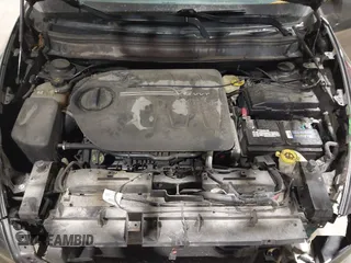2016 Jeep Cherokee Latitude with VIN 1C4PJLCSXGW137190, listed as a IAAI auction lot 41563823 with 159,586 mi miles. Bid and sale history available at carsss.com. Image 10.
