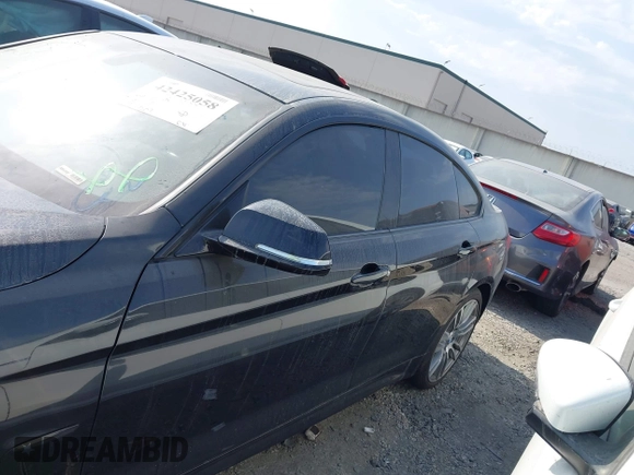 2017 BMW 4 Series 430i z VIN WBA4F7C30HG787546, wystawiony jako IAAI lot #42425058 z przebiegiem 87 507 mil mil oraz . Historia ofert i sprzedaży dostępna na DreamBid. Obrazek 15.