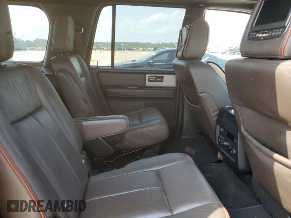 2015 Ford Expedition Max XLT с VIN 1FMJK1HT0FEF01920, выставлен на аукционе Copart как лот 54748275 с пробегом 156 421 миль миль и Списание • Salvage title. История ставок и продаж доступна на DreamBid. Изображение 11.