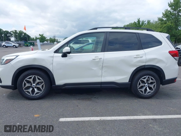 2019 Subaru Forester Premium with VIN JF2SKAEC5KH564387, listed as a IAAI auction lot 39915371 with 57,331 mi miles. Bid and sale history available at carsss.com. Image 14.