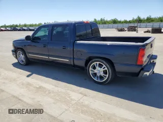 2006 Chevrolet Silverado 1500 LT1 with VIN 2GCEC13TX61215150, listed as a Copart auction lot 54175305 with 145,866 mi miles and Salvage Title. Bid and sale history available at carsss.com. Image 2.
