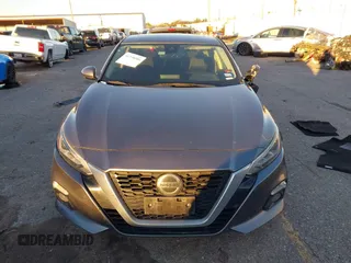2019 Nissan Altima 2.5 SV with VIN 1N4BL4DV0KC111037, listed as a IAAI auction lot 41238586 with 98,002 mi miles. Bid and sale history available at carsss.com. Image 12.