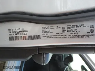 2024 Jeep Grand Cherokee Overland with VIN 1C4RJHDG8R8598461, listed as a Copart auction lot 42279685 with 1,677 mi miles and Salvage Title. Bid and sale history available at carsss.com. Image 15.