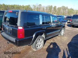 2010 Jeep Commander Sport with VIN 1J4RH4GK3AC125485, listed as a IAAI auction lot 41274416 with 185,259 mi miles and . Bid and sale history available at DreamBid. Image 4.