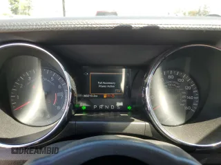 2016 Ford Mustang EcoBoost z VIN 1FA6P8TH3G5260840, wystawiony jako Copart lot #52876225 z przebiegiem 66 210 mil mil oraz Szkoda całkowita • Salvage title. Historia ofert i sprzedaży dostępna na DreamBid. Obrazek 9.