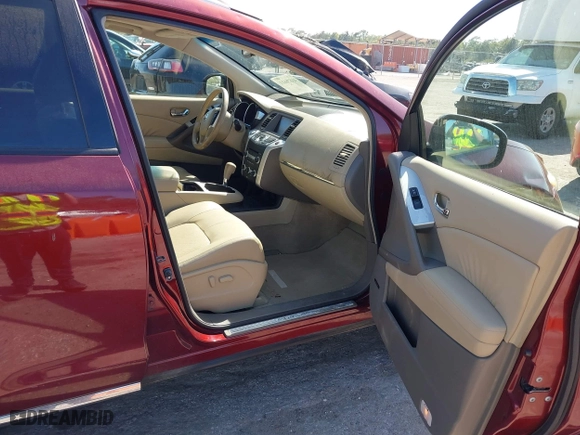 2010 Nissan Murano SL with VIN JN8AZ1MW8AW127533, listed as a IAAI auction lot 41876611 with 123,539 mi miles. Bid and sale history available at carsss.com. Image 5.