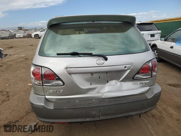 2001 Lexus RX 300 with VIN JTJHF10U110211636, listed as a Copart auction lot 72591034 with 178,985 mi miles and Salvage Title. Bid and sale history available at carsss.com. Image 6.