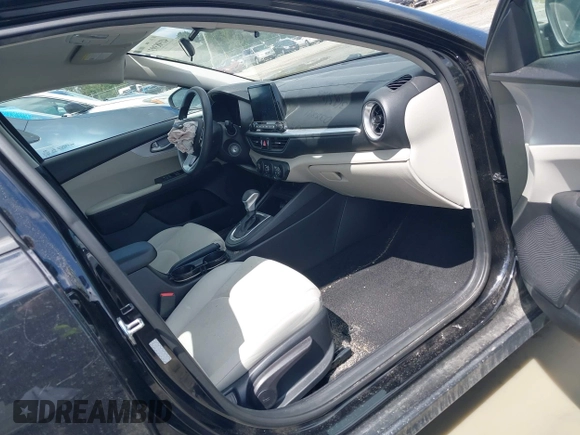 2022 Kia Forte LXS z VIN 3KPF24AD8NE419189, wystawiony jako IAAI lot #41983931 z przebiegiem 120 000 mil mil oraz . Historia ofert i sprzedaży dostępna na DreamBid. Obrazek 5.
