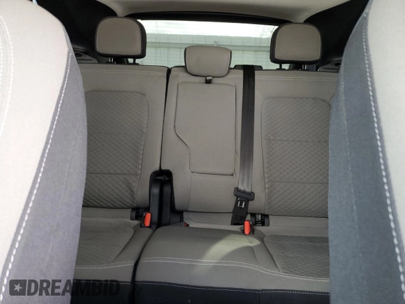 2021 Ford Escape SE z VIN 1FMCU0G60MUB26476, wystawiony jako Copart lot #45902945 z przebiegiem 45 638 mil mil oraz Czysty tytuł • Clean title. Historia ofert i sprzedaży dostępna na DreamBid. Obrazek 10.