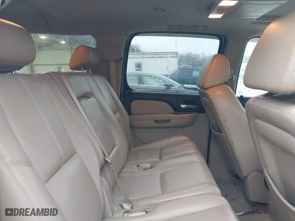 2007 Chevrolet Suburban LT with VIN 1GNFC16J17J187848, listed as a IAAI auction lot 41553241 with 1 mi miles. Bid and sale history available at carsss.com. Image 8.