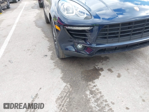 2018 Porsche Macan with VIN WP1AA2A53JLB21062, listed as a IAAI auction lot 41066589 with 53,013 mi miles and . Bid and sale history available at DreamBid. Image 6.