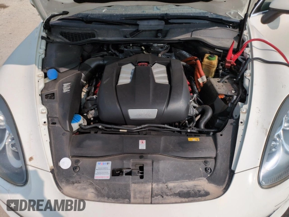 2011 Porsche Cayenne S Hybrid with VIN WP1AE2A23BLA92996, listed as a Copart auction lot 70785354 with 78,214 mi miles and Clean title. Bid and sale history available at DreamBid. Image 12.
