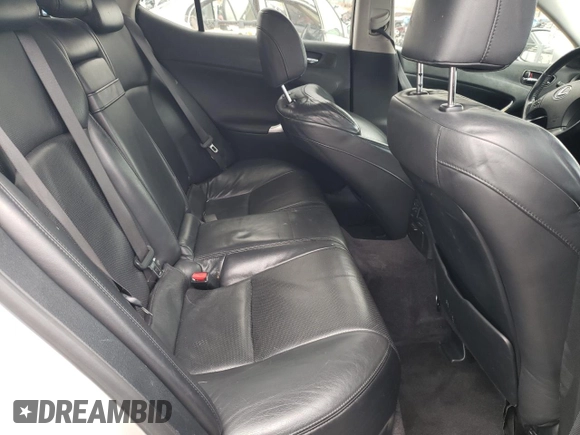 2006 Lexus IS 350 z VIN JTHBE262665011450, wystawiony jako Copart lot #55857015 z przebiegiem 141 735 mil mil oraz Szkoda całkowita • Salvage title. Historia ofert i sprzedaży dostępna na DreamBid. Obrazek 10.