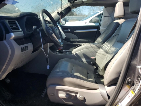2014 Toyota Highlander XLE with VIN 5TDJKRFH2ES068692, listed as a Copart auction lot 47240505 with 96,972 mi miles and Salvage Title. Bid and sale history available at carsss.com. Image 7.