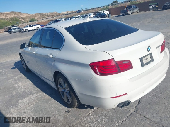 2011 BMW 5 Series 528i with VIN WBAFR1C58BC746630, listed as a IAAI auction lot 41978568 with 178,012 mi miles and . Bid and sale history available at carsss.com. Image 3.