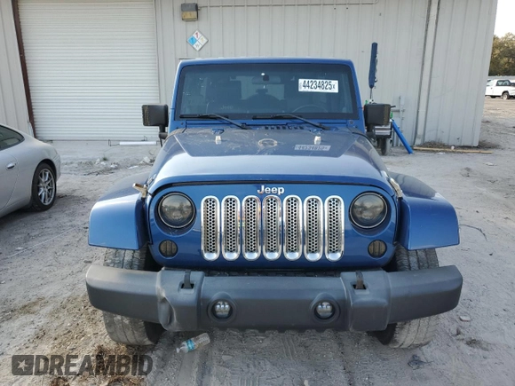 2010 Jeep Wrangler Unlimited Sahara with VIN 1J4BA5H16AL139530, listed as a Copart auction lot 44234825 with 136,722 mi miles and Clean Title. Bid and sale history available at carsss.com. Image 5.