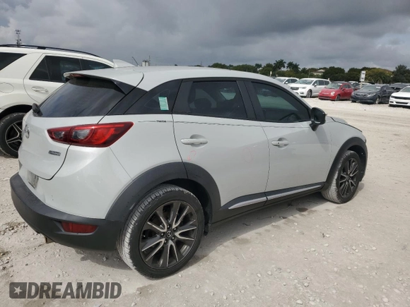 2017 Mazda CX-3 Grand Touring with VIN JM1DKFD76H0170333, listed as a Copart auction lot 43772595 with 59,693 mi miles and Salvage Title. Bid and sale history available at carsss.com. Image 3.