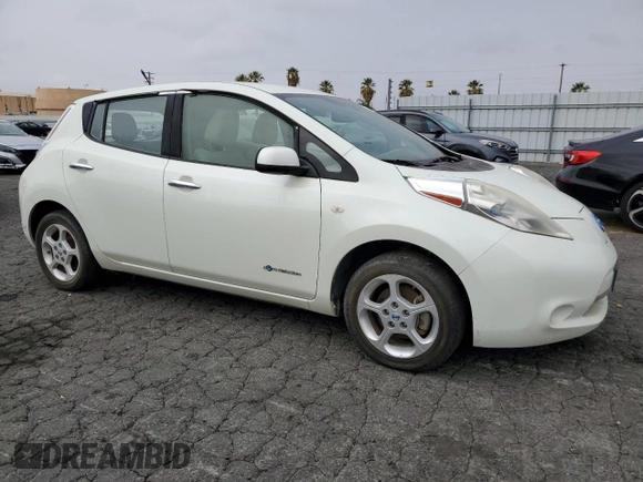 2011 Nissan LEAF SL with VIN JN1AZ0CP1BT003531, listed as a Copart auction lot 45995125 with 32,001 mi miles and Clean Title. Bid and sale history available at carsss.com. Image 4.