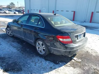 2008 Mercedes-Benz C-Class 3.0L Sport with VIN WDDGF54X38F132654, listed as a IAAI auction lot 41636322 with 184,131 mi miles. Bid and sale history available at carsss.com. Image 3.