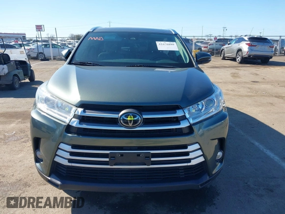 2018 Toyota Highlander SE with VIN 5TDJZRFH3JS834516, listed as a IAAI auction lot 41670880 with 81,274 mi miles and . Bid and sale history available at DreamBid. Image 12.