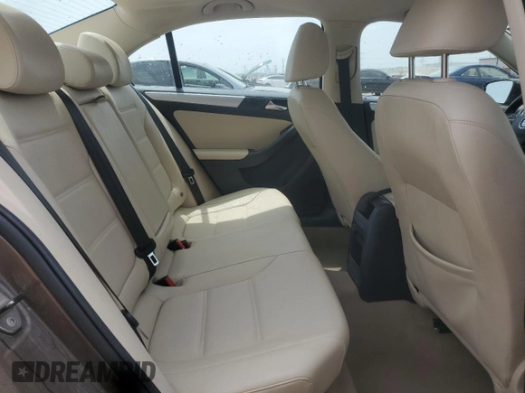 2012 Volkswagen Jetta SEL with VIN 3VWLP7AJ1CM301674, listed as a Copart auction lot 59000735 with 118,308 mi miles and Salvage title. Bid and sale history available at DreamBid. Image 10.