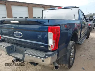 2017 Ford F-250 Lariat z VIN 1FT7W2B68HEF41645, wystawiony jako IAAI lot #41472023 z przebiegiem 137 920 mil mil oraz . Historia ofert i sprzedaży dostępna na DreamBid. Obrazek 4.