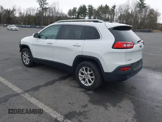 2017 Jeep Cherokee Latitude with VIN 1C4PJMCB6HW621929, listed as a IAAI auction lot 42016021 with 97,495 mi miles and . Bid and sale history available at DreamBid. Image 3.