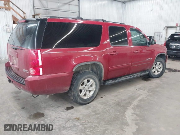 2013 GMC Yukon XL SLT z VIN 1GKS2KE75DR333420, wystawiony jako IAAI lot #41712106 z przebiegiem 234 473 mil mil oraz . Historia ofert i sprzedaży dostępna na DreamBid. Obrazek 4.