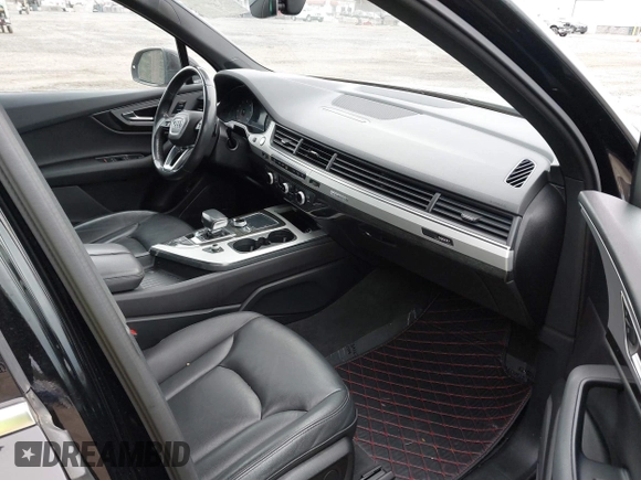 2018 Audi Q7 Premium Plus with VIN WA1LHAF76JD000508, listed as a IAAI auction lot 41837269 with 96,296 mi miles. Bid and sale history available at carsss.com. Image 5.