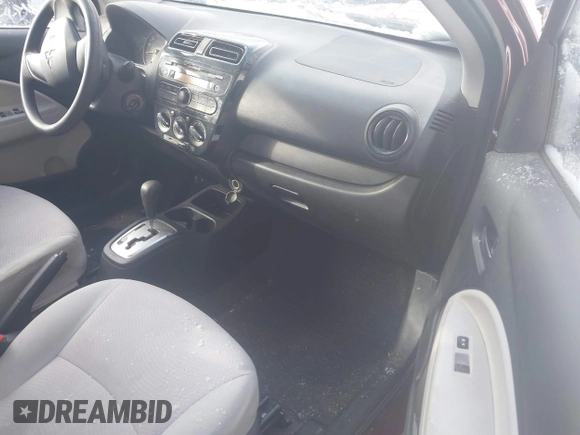 2017 Mitsubishi Mirage ES z VIN ML32F3FJ5HHF18679, wystawiony jako IAAI lot #41285281 z przebiegiem 50 495 mil mil oraz . Historia ofert i sprzedaży dostępna na DreamBid. Obrazek 5.
