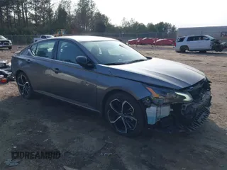 2024 Nissan Altima SR z VIN 1N4BL4CV3RN380990, wystawiony jako IAAI lot #41587337 z przebiegiem 35 529 mil mil oraz . Historia ofert i sprzedaży dostępna na DreamBid. Obrazek 1.