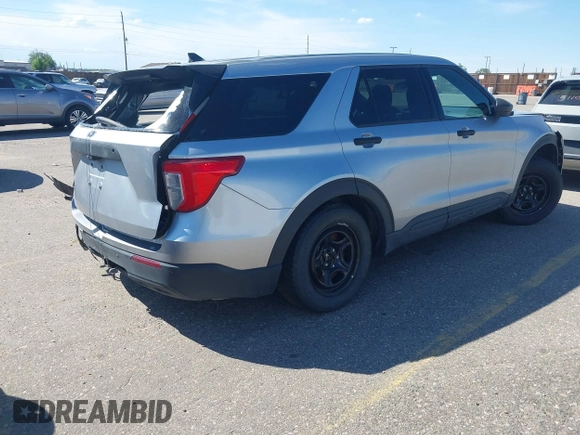 2022 Ford Police Interceptor z VIN 1FM5K8AC1NGA54845, wystawiony jako IAAI lot #42652519 z przebiegiem 17 893 mil mil oraz . Historia ofert i sprzedaży dostępna na DreamBid. Obrazek 4.