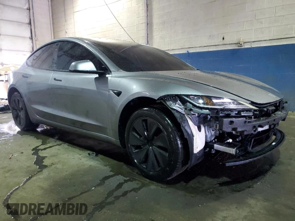 2025 Tesla Model 3 Long Range with VIN 5YJ3E1EA1SF925543, listed as a Copart auction lot 43796445 with 260 mi miles and Salvage Title. Bid and sale history available at DreamBid. Image 4.