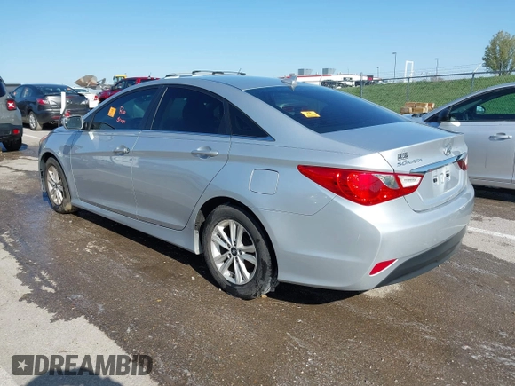 2014 Hyundai Sonata GLS with VIN 5NPEB4AC4EH897513, listed as a IAAI auction lot 41953553 with 209,502 mi miles and . Bid and sale history available at DreamBid. Image 3.