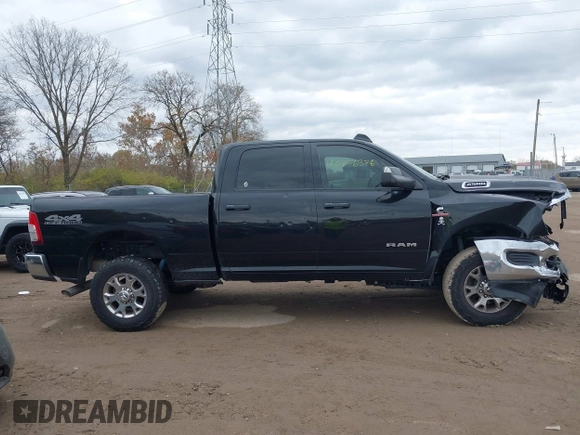 2020 Ram 2500 Tradesman with VIN 3C6UR5CL5LG185891, listed as a IAAI auction lot 40776376 with 181,139 mi miles and . Bid and sale history available at DreamBid. Image 13.