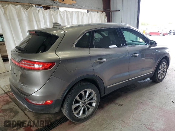2017 Lincoln MKC Select z VIN 5LMCJ2D93HUL34678, wystawiony jako Copart lot #55308415 z przebiegiem 60 242 mil mil oraz Szkoda całkowita • Salvage title. Historia ofert i sprzedaży dostępna na DreamBid. Obrazek 3.