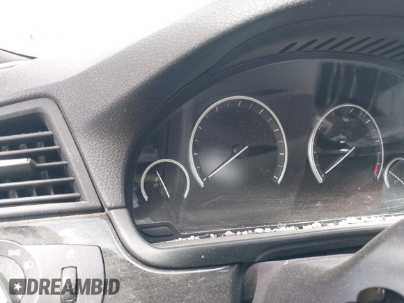 2013 BMW 5 Series 535i with VIN WBAFR7C54DC826402, listed as a IAAI auction lot 41913144 with Not Provided miles and . Bid and sale history available at DreamBid. Image 7.